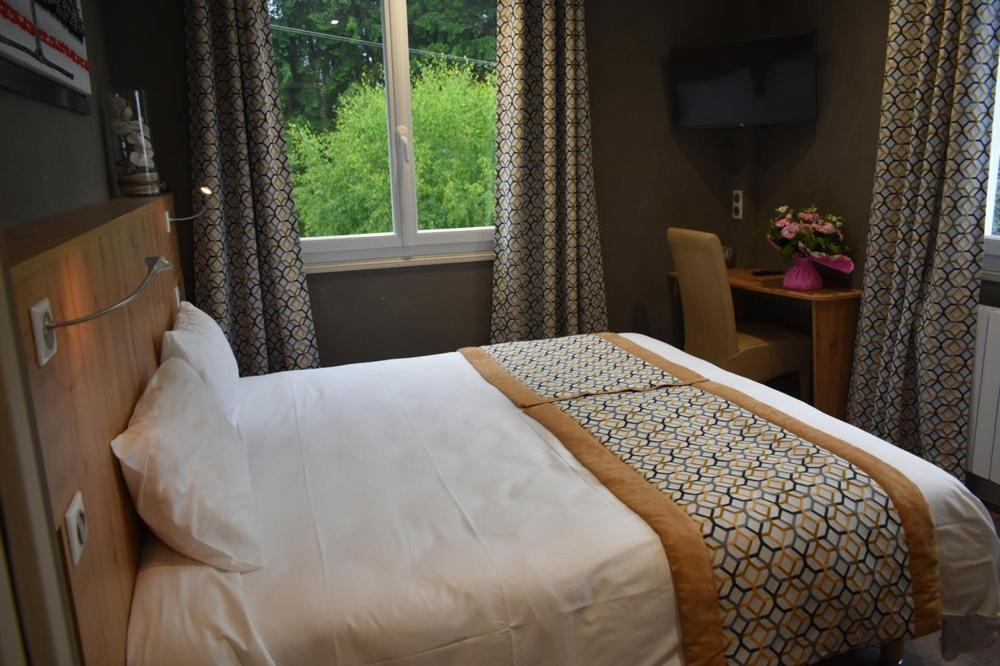 Logis Hotel Beau Site Loubaresse  Εξωτερικό φωτογραφία