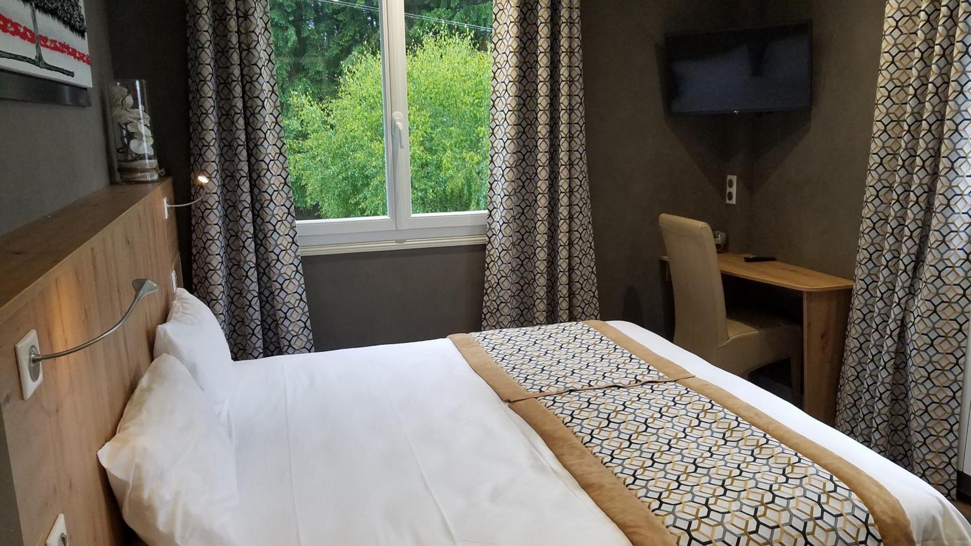 Logis Hotel Beau Site Loubaresse  Εξωτερικό φωτογραφία