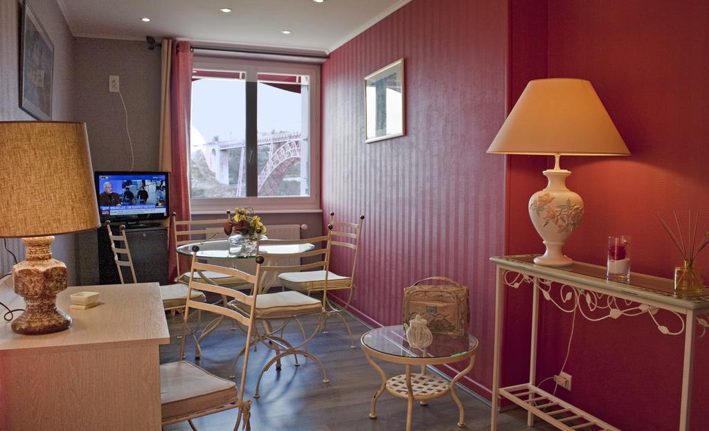 Logis Hotel Beau Site Loubaresse  Εξωτερικό φωτογραφία